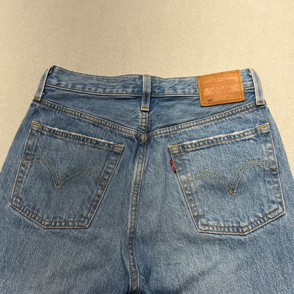 vintage Style Levis Jeans Premium 501 XX Blue denim Medium Wash Button